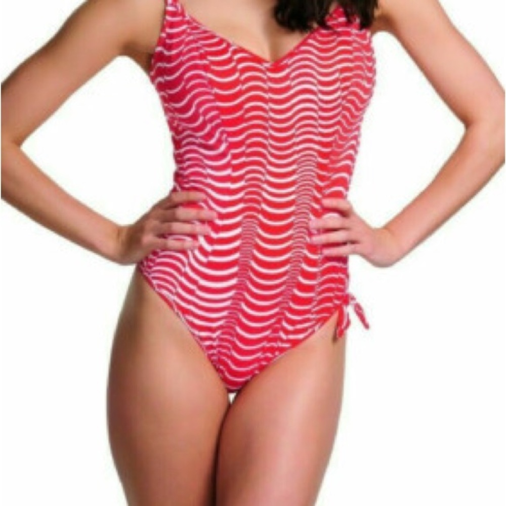 Freya Red and White Wave Pattern One Piece Swimsuit Size Medium